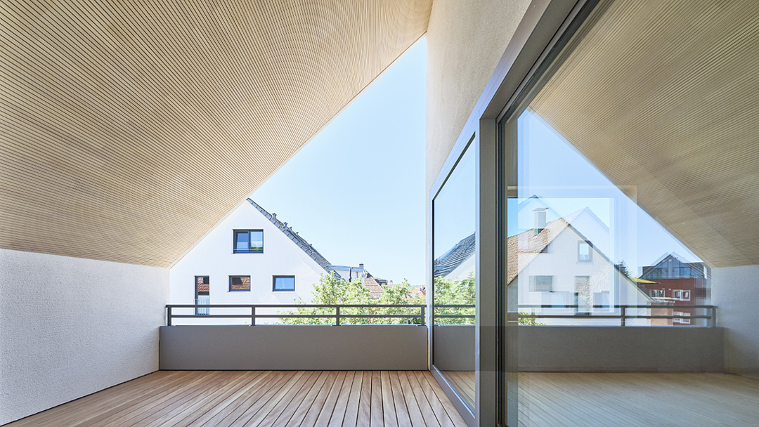 DG-Wohnung mit Blick vom Balkon