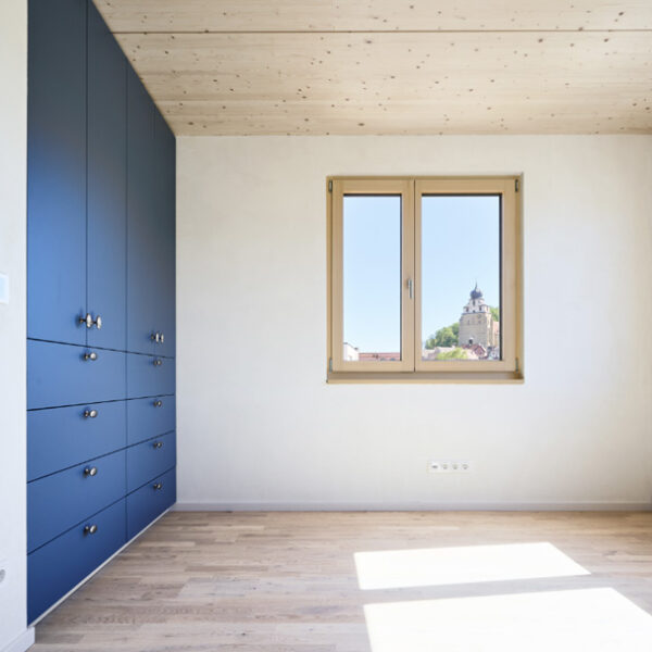 Zimmer mit Blick auf die Stiftskirche
