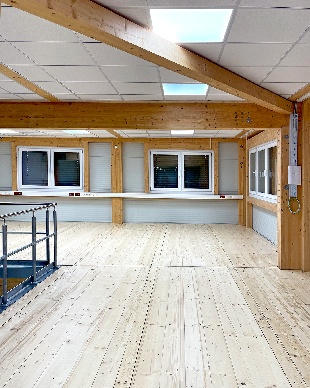 Innenansicht Obergeschoss Neubau Montagehalle